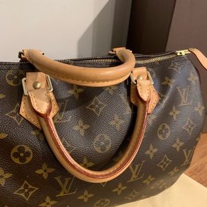 Louis Vuitton Speedy 30